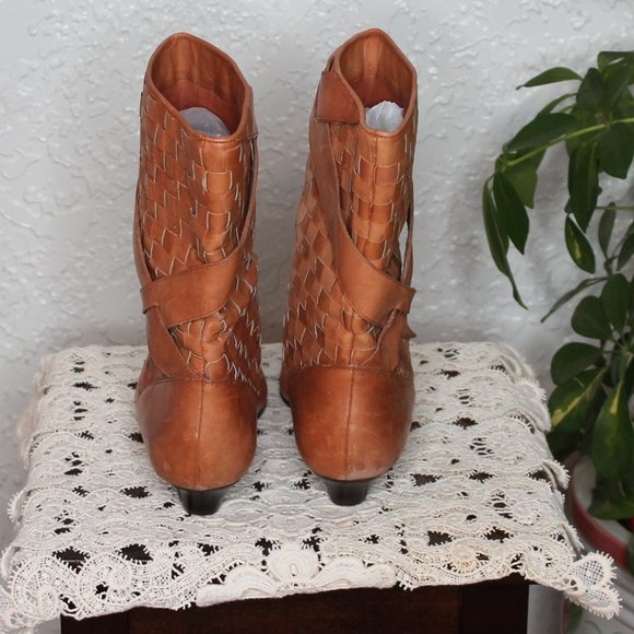 Vintage 80's Short Boots - Picture 5 of 9